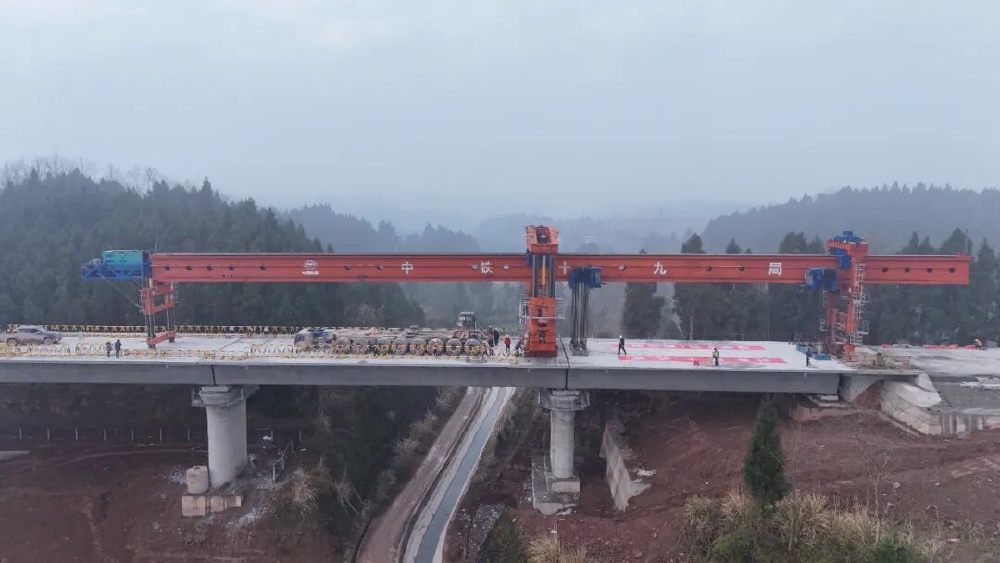 四川段桥梁建设全部完成!成渝中线高铁建设进入全面冲刺阶段2.jpg