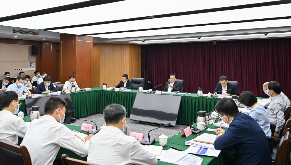 袁家军调研数字重庆建设并召开座谈会 蹄疾步稳体系化推进重点任务 推动观念方法手段机制能力全方位变革重庆市人民政府网 5187